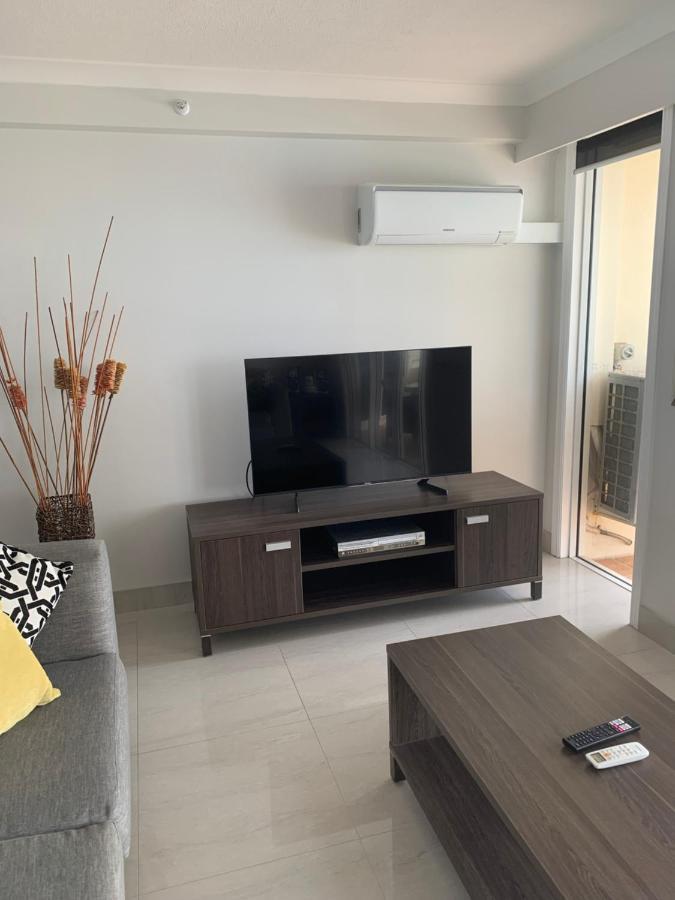 Stunning 2 Bedroom Ocean View Apartment Gold Coast Exterior photo