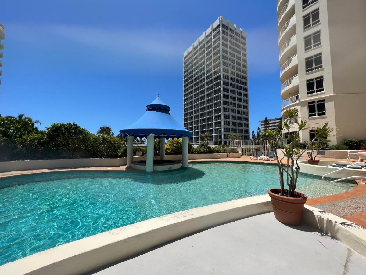 Stunning 2 Bedroom Ocean View Apartment Gold Coast Exterior photo