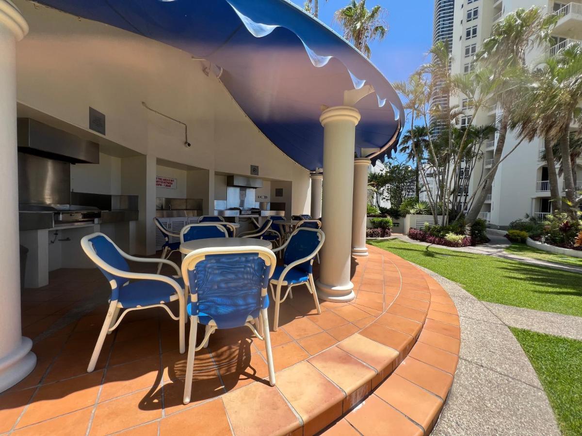 Stunning 2 Bedroom Ocean View Apartment Gold Coast Exterior photo